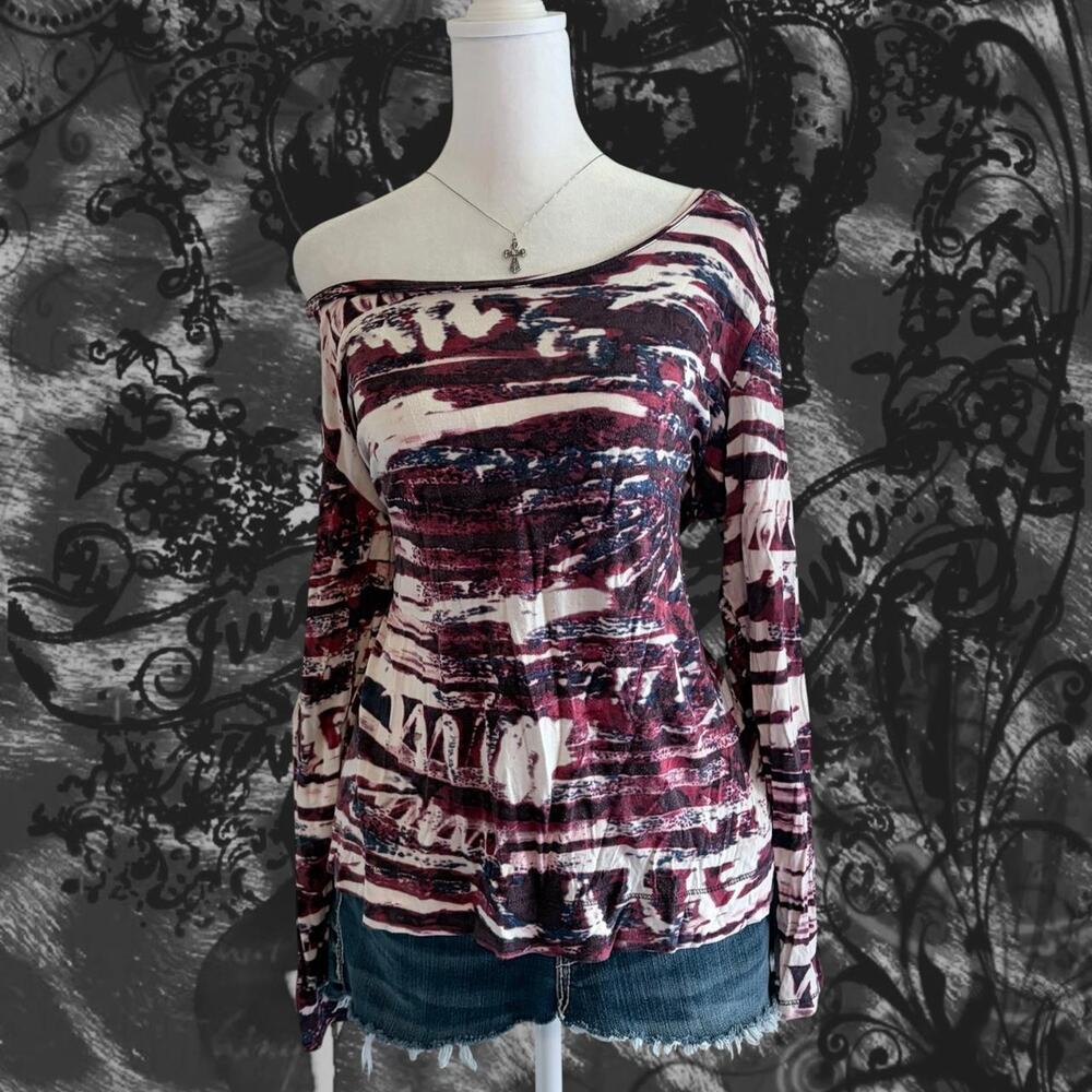 distressed brushstroke blood burgundy rockstar gf grunge top